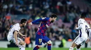 中表现英勇 中表现英勇